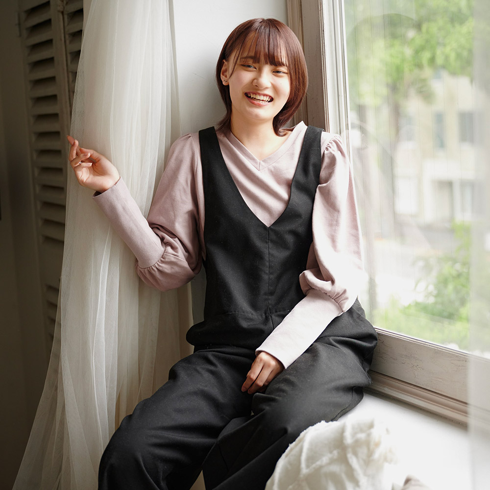 もりのがっこうお得なセット袖コンシャスVネックニット&Vあきサロペットパンツ