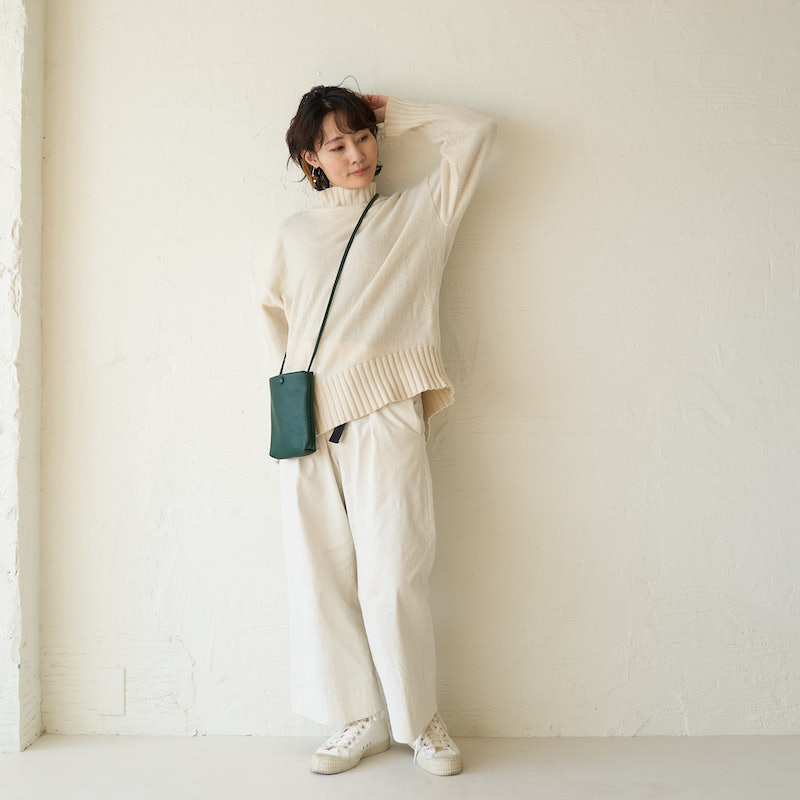 白パンツ春コーデ冬ホワイト30代40代